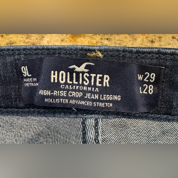 HOLLISTER CALIFORNIA HIGH-RISE CROP RIPPED JEAN SUPER SKINNY Size 9 - Picture 3 of 8